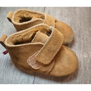 Zutano Fur Lined Leather Booties Size 12m